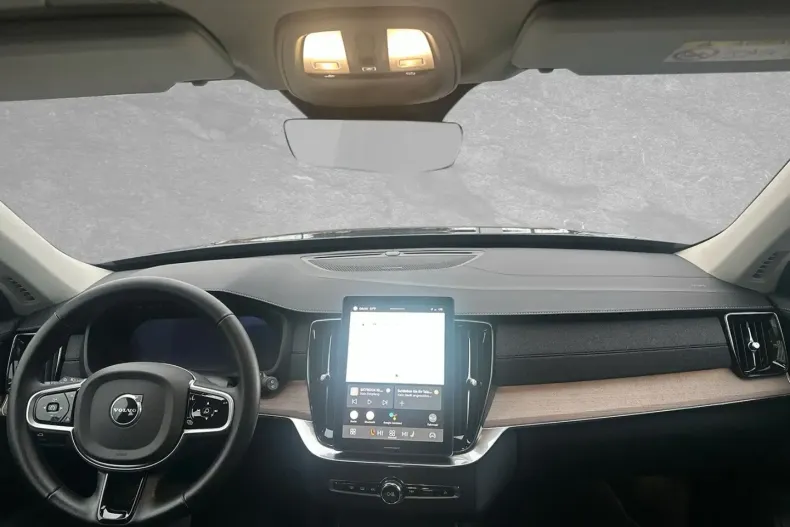 Volvo XC90 din 2025 cu 24.000 km - oferta VOL187698 - foto 4