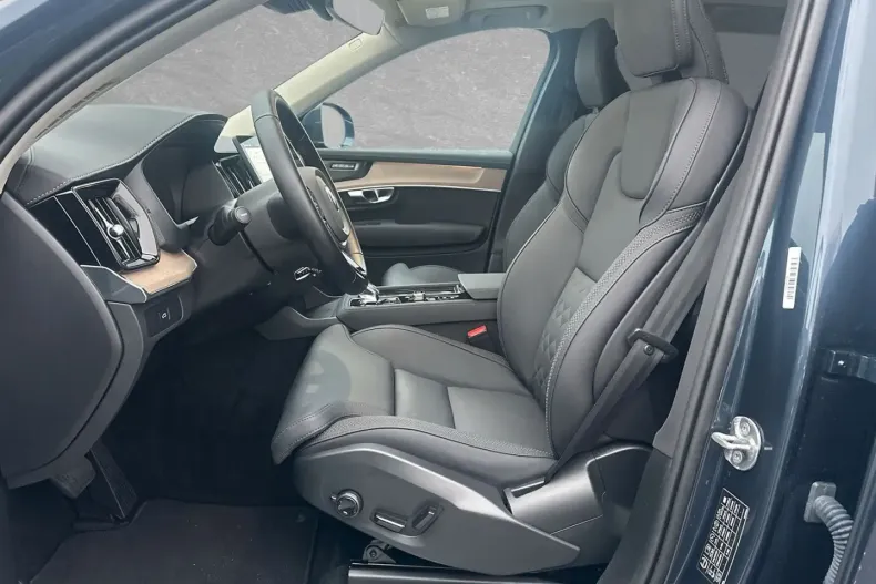 Volvo XC90 din 2025 cu 24.000 km - oferta VOL187698 - foto 5