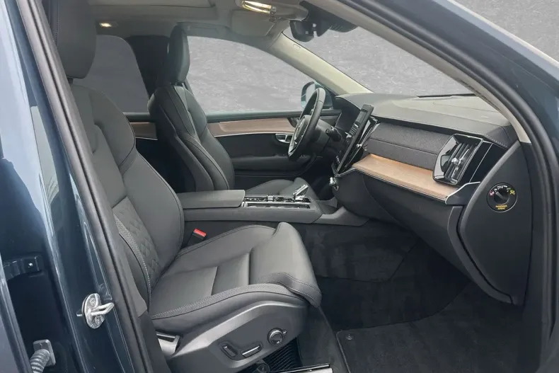 Volvo XC90 din 2025 cu 24.000 km - oferta VOL187698 - foto 6