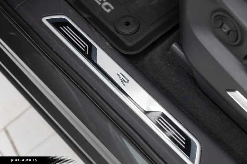 Volkswagen Touareg din 2024 cu 32.972 km - oferta VOL187701 - foto 39