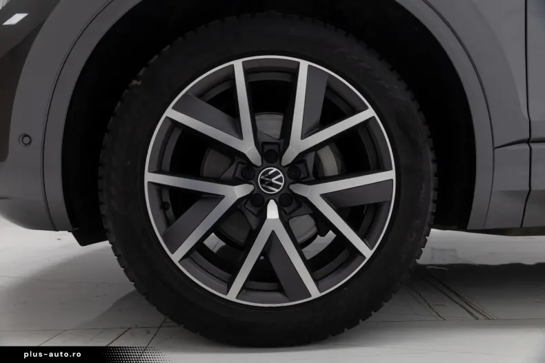 Volkswagen Touareg din 2024 cu 32.972 km - oferta VOL187701 - foto 40