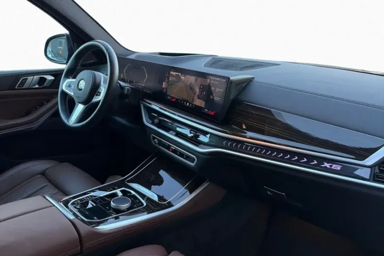 BMW X5 (Seria X) din 2025 cu 21.521 km - oferta BMW187703 - foto 3