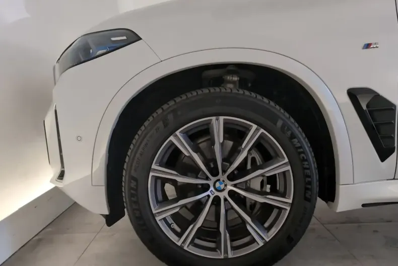 BMW X5 (Seria X) din 2024 cu 28.528 km - oferta BMW187705 - foto 9