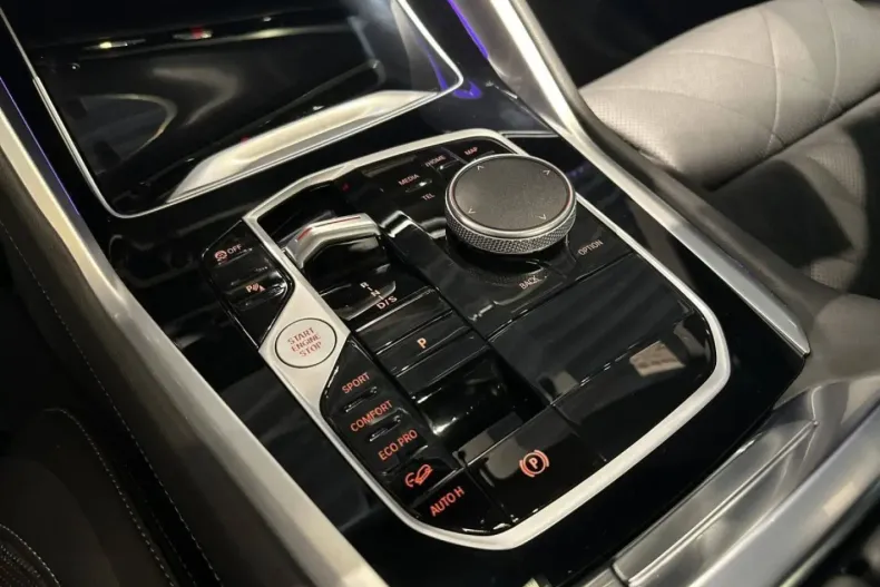 BMW X6 (Seria X) din 2025 cu 24.848 km - oferta BMW187725 - foto 12