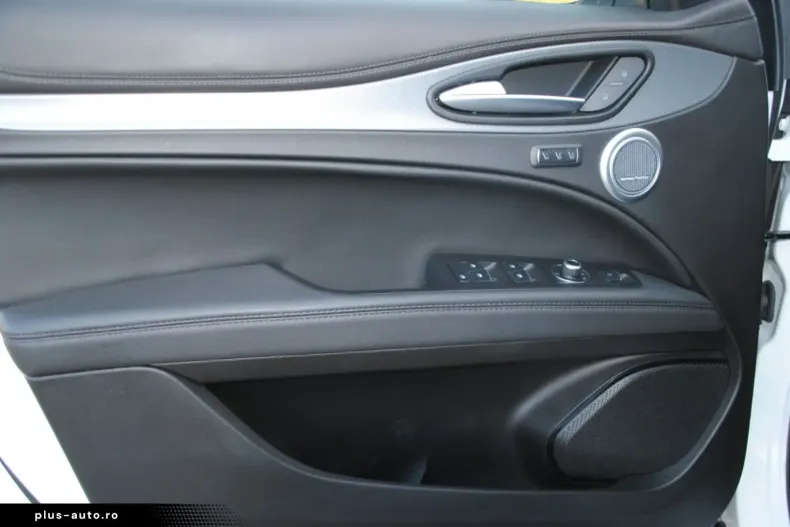 Alfa Romeo Stelvio din 2023 cu 25.980 km - oferta ALF187727 - foto 16