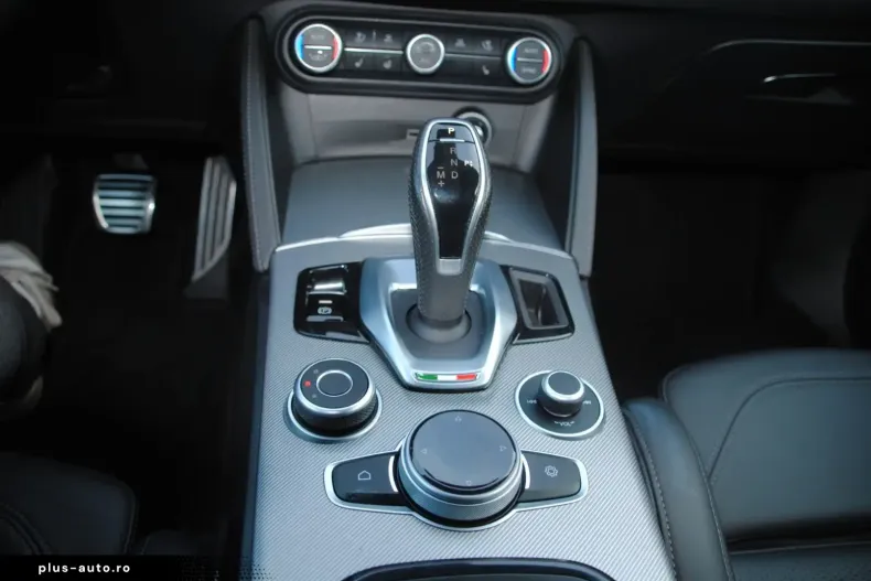 Alfa Romeo Stelvio din 2023 cu 25.980 km - oferta ALF187727 - foto 19