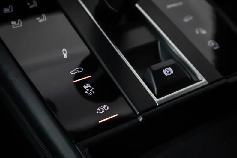 Porsche Macan din 2024 cu 58.630 km - oferta POR187729 - foto 17