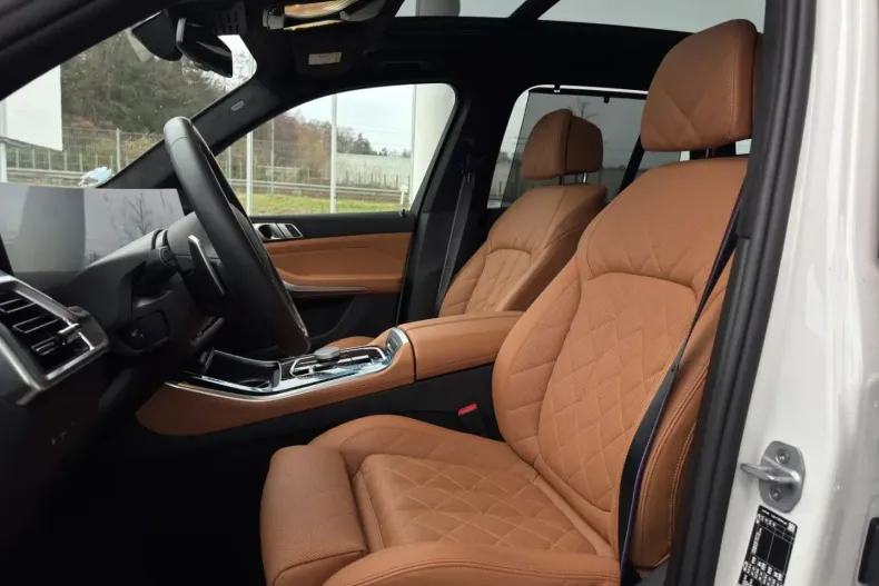 BMW X5 (Seria X) din 2025 cu 5.174 km - oferta BMW187731 - foto 7