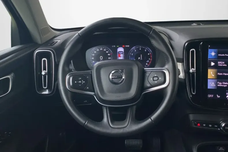 Volvo XC40 din 2021 cu 57.874 km - oferta VOL187746 - foto 10