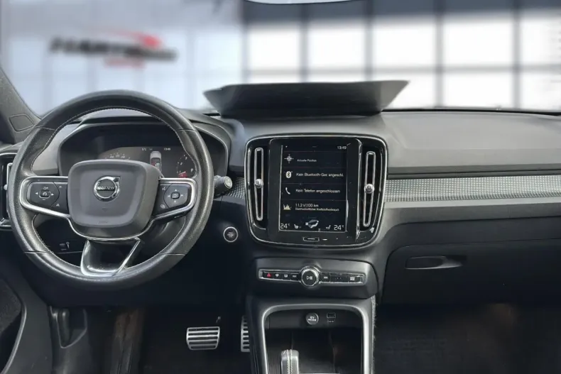 Volvo XC40 din 2021 cu 64.088 km - oferta VOL187747 - foto 18