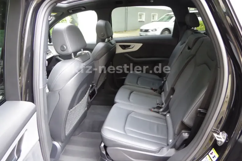 Audi Q7 din 2024 cu 7.900 km - oferta AUD187748 - foto 11