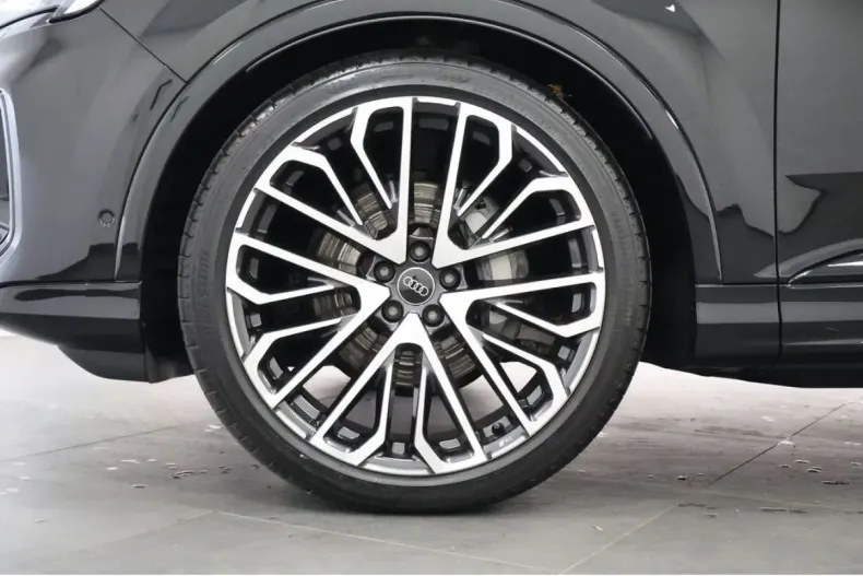 Audi Q7 din 2024 cu 18.540 km - oferta AUD187749 - foto 37