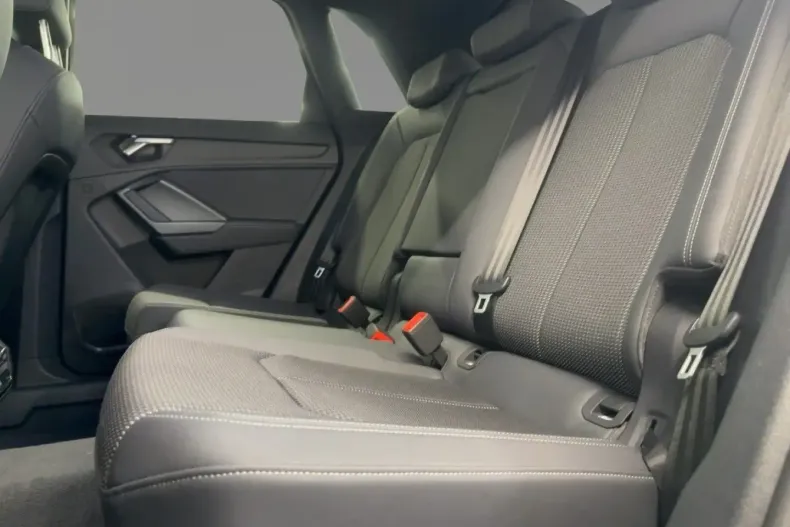 Audi Q3 din 2022 cu 75.531 km - oferta AUD187768 - foto 9