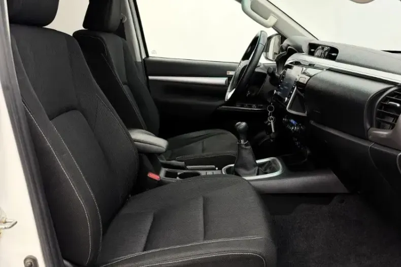 Toyota Hilux din 2021 cu 76.500 km - oferta TOY187775 - foto 20