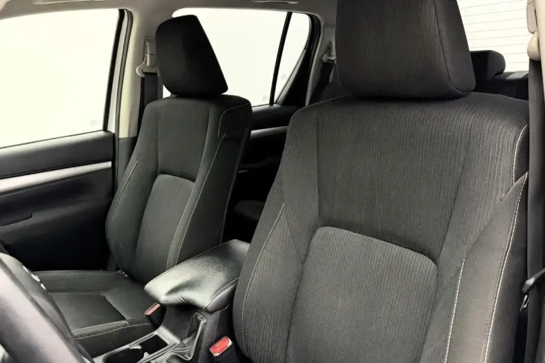 Toyota Hilux din 2021 cu 76.500 km - oferta TOY187775 - foto 21