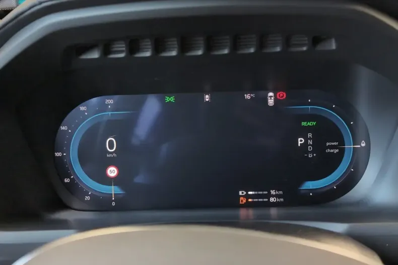 Volvo XC90 din 2025 cu 13.826 km - oferta VOL187778 - foto 5