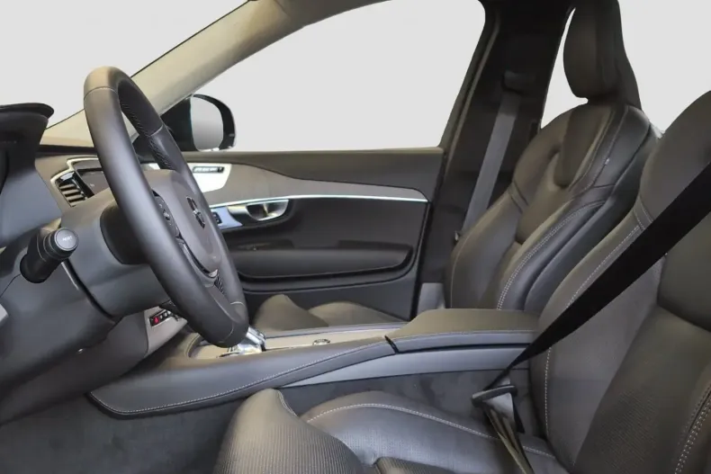 Volvo XC90 din 2025 cu 13.826 km - oferta VOL187778 - foto 11