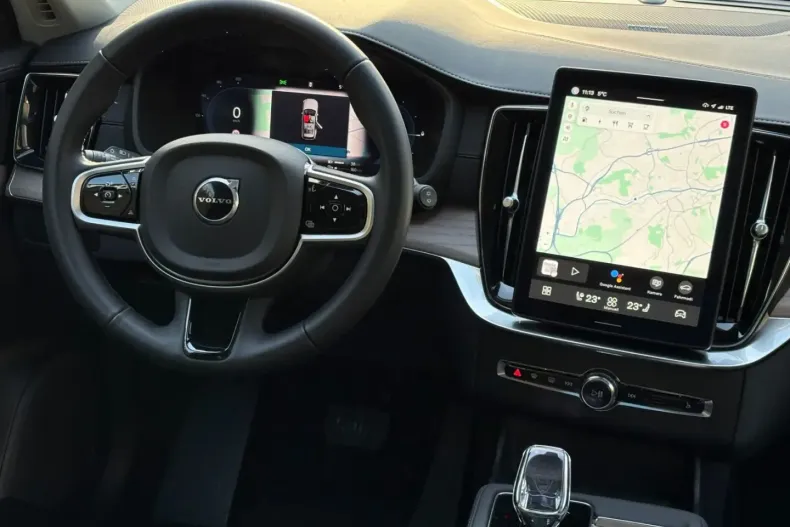 Volvo XC90 din 2025 cu 17.730 km - oferta VOL187779 - foto 19