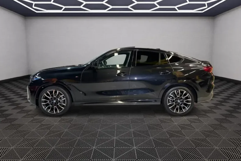 BMW X6 (Seria X) din 2024 cu 19.000 km - oferta BMW187788 - foto 3