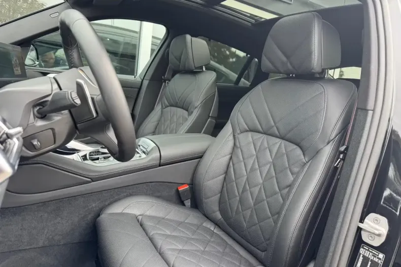 BMW X6 (Seria X) din 2025 cu 12.500 km - oferta BMW187789 - foto 5