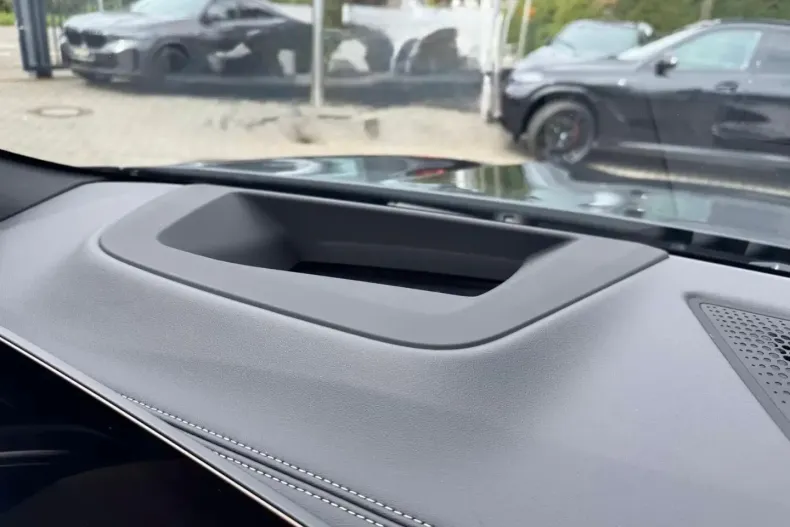 BMW X6 (Seria X) din 2025 cu 12.500 km - oferta BMW187789 - foto 15