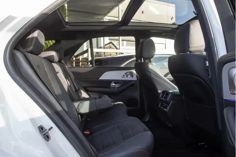 Mercedes-Benz GLE 450 (Clasa GLE) din 2024 cu 8.837 km - oferta MER187801 - foto 9