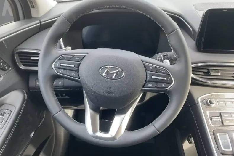 Hyundai SANTA FE din 2023 cu 14.855 km - oferta HYU187804 - foto 9