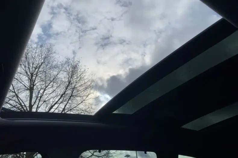 Hyundai SANTA FE din 2023 cu 14.855 km - oferta HYU187804 - foto 14