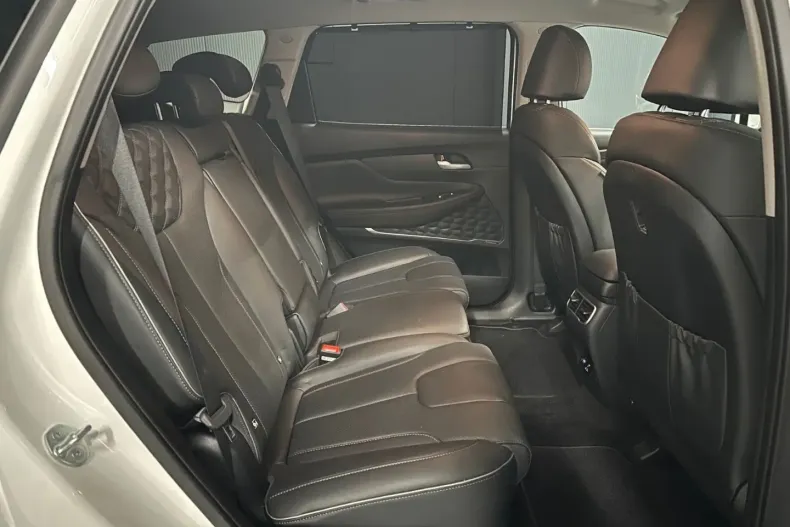 Hyundai SANTA FE din 2023 cu 16.000 km - oferta HYU187808 - foto 28