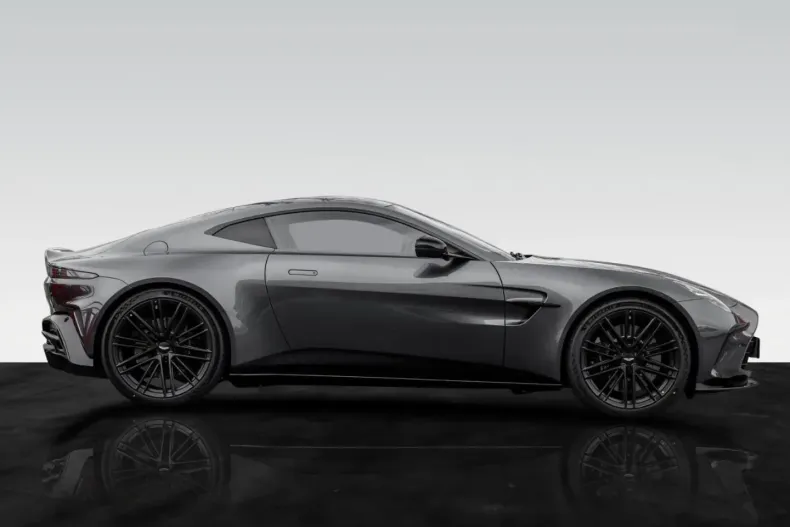 Aston Martin V8 Vantage din 2025 cu 5.500 km - oferta AST187813 - foto 3