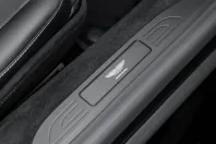 Aston Martin V8 Vantage din 2025 cu 5.500 km - oferta AST187813 - foto 18