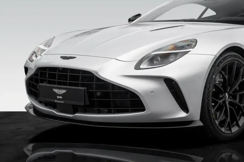 Aston Martin V8 Vantage din 2025 cu 9.499 km - oferta AST187815 - foto 13