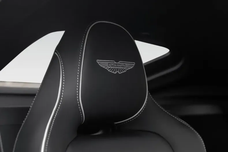 Aston Martin V8 Vantage din 2025 cu 9.499 km - oferta AST187815 - foto 25