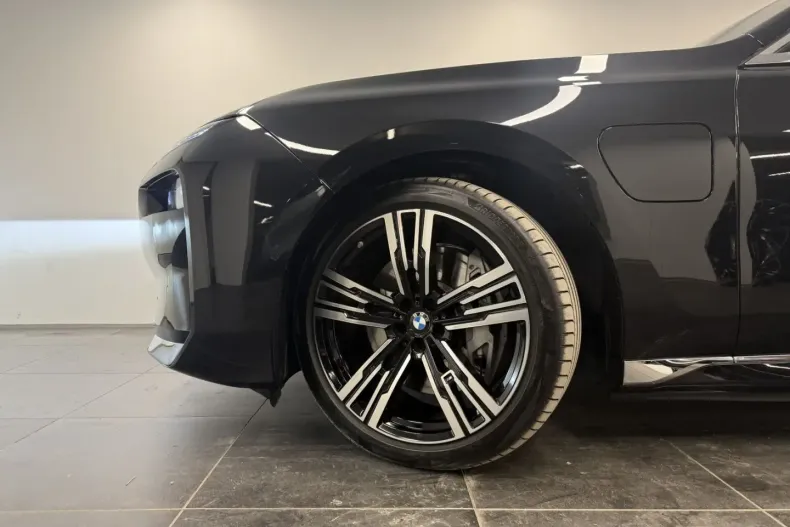 BMW 750 (Seria 7) din 2025 cu 4.965 km - oferta BMW187816 - foto 9