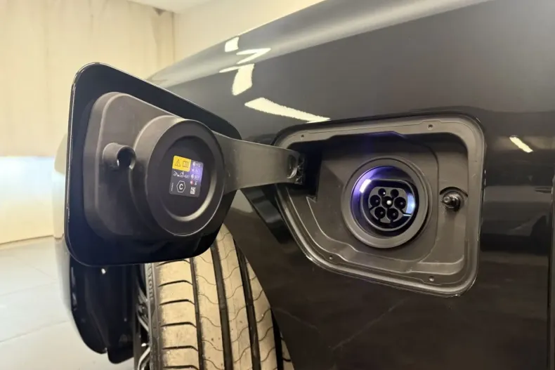 BMW 750 (Seria 7) din 2025 cu 4.965 km - oferta BMW187816 - foto 10