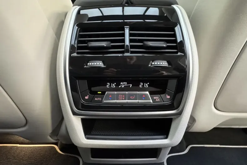 BMW X6 M (Seria X) din 2025 cu 4.635 km - oferta BMW187817 - foto 31