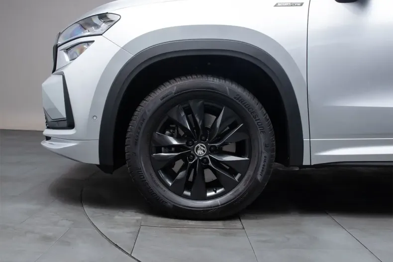 Skoda Kodiaq din 2024 cu 36.200 km - oferta SKO187829 - foto 9