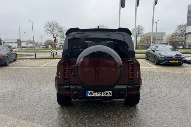 Land Rover Defender din 2025 cu 15.500 km - oferta LAN187833 - foto 5