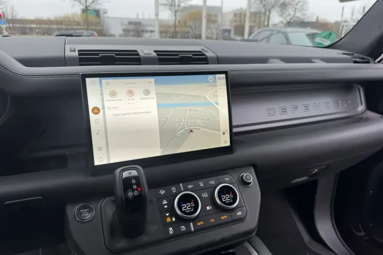 Land Rover Defender din 2025 cu 15.500 km - oferta LAN187833 - foto 14