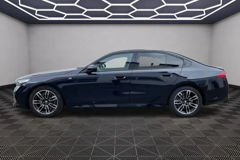 BMW 520 (Seria 5) din 2024 cu 11.500 km - oferta BMW187834 - foto 2