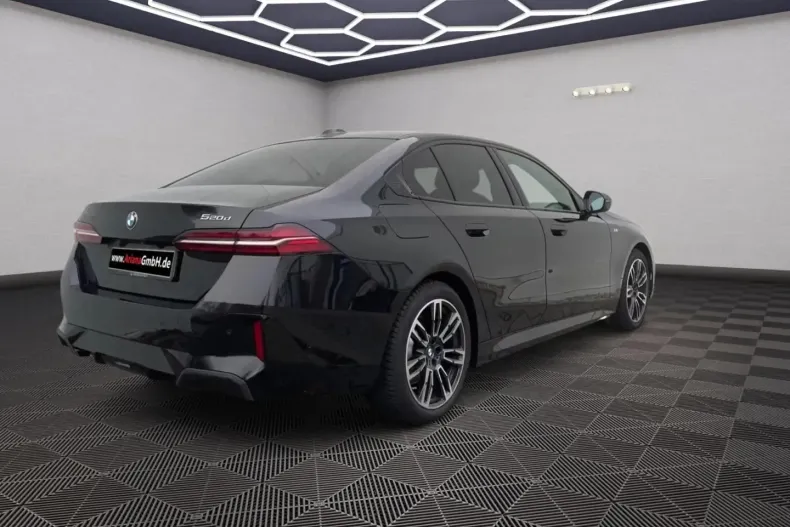 BMW 520 (Seria 5) din 2025 cu 29.000 km - oferta BMW187837 - foto 3