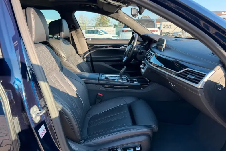 BMW 740 (Seria 7) din 2021 cu 72.232 km - oferta BMW187845 - foto 34