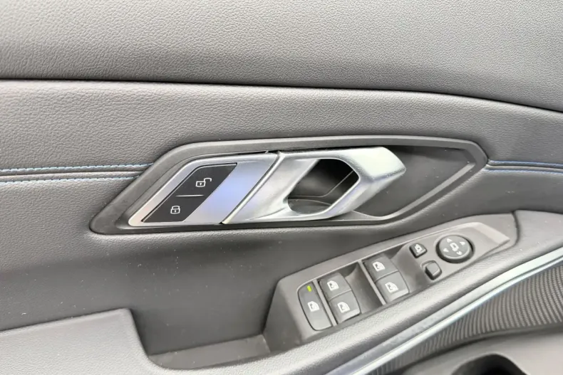 BMW 320d (Seria 3) din 2022 cu 59.202 km - oferta BMW187860 - foto 19