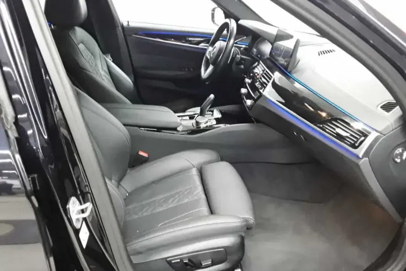 BMW 530 (Seria 5) din 2022 cu 62.533 km - oferta BMW187863 - foto 11