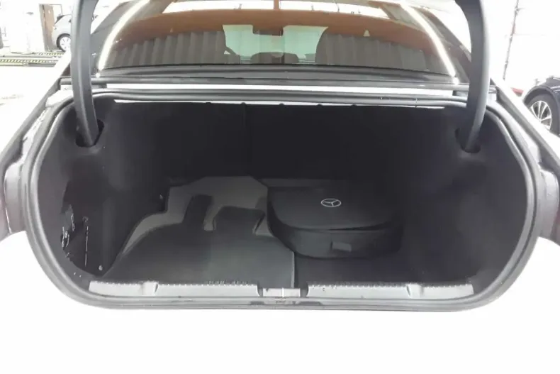 Mercedes-Benz EQE din 2024 cu 12.131 km - oferta MER187865 - foto 8