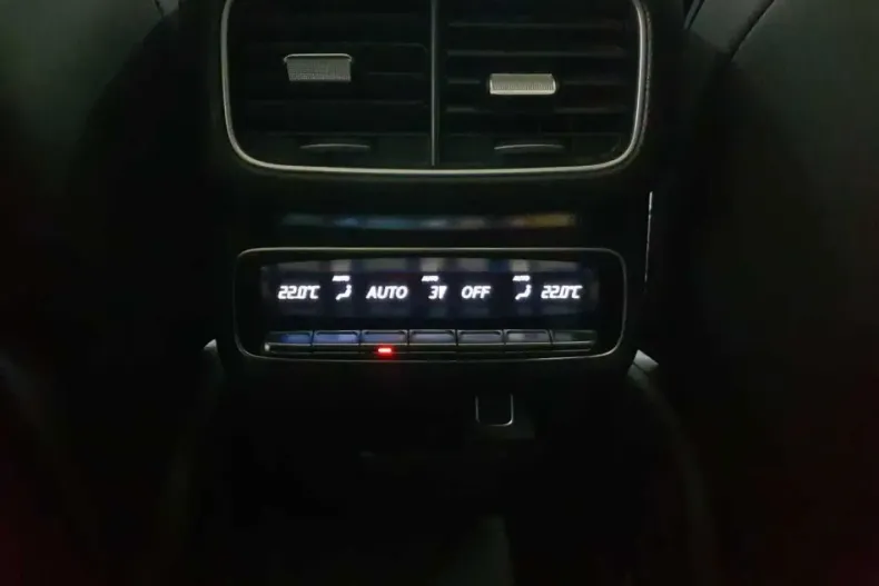 Mercedes-Benz GLE 350 (Clasa GLE) din 2021 cu 61.998 km - oferta MER187869 - foto 8