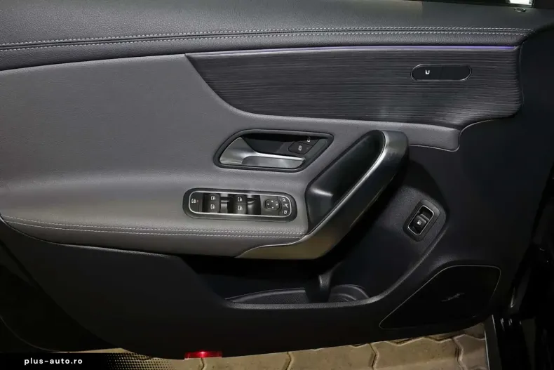 Mercedes-Benz A 250 (Clasa A) din 2022 cu 73.990 km - oferta MER187874 - foto 11