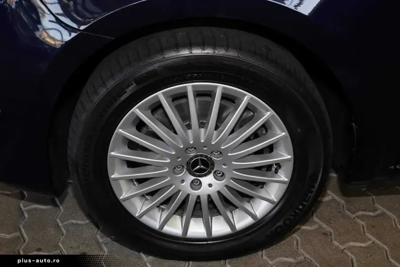 Mercedes-Benz V 250 (Clasa V) din 2022 cu 35.220 km - oferta MER187877 - foto 3