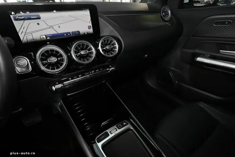 Mercedes-Benz GLA 200 (Clasa GLA) din 2024 cu 6.100 km - oferta MER187878 - foto 10