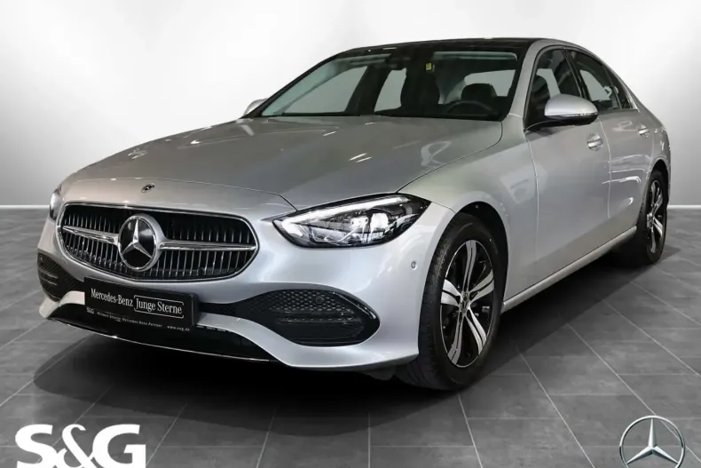 Mercedes-Benz C 200 (Clasa C) din 2024 cu 3.040 km - oferta MER187883 - foto 1